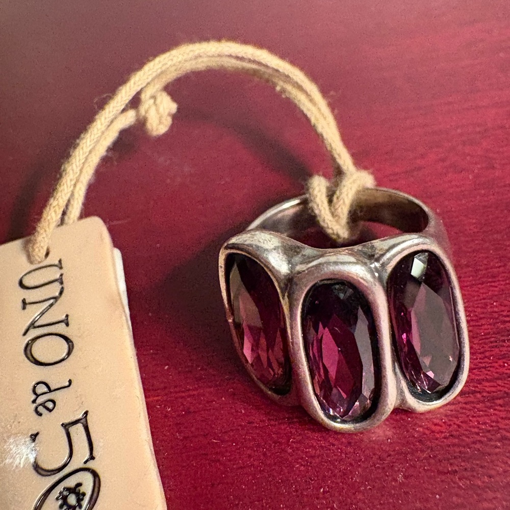 Uno de 50 Ring size 6